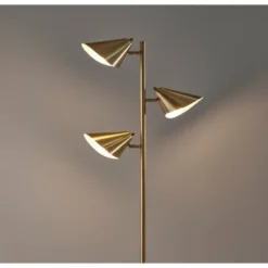 Hawthorne Tree Lamp Antique Brass - Adesso -Adesso Sales GUEST 000c5cd2 071c 4641 9b3e 9e942b738823